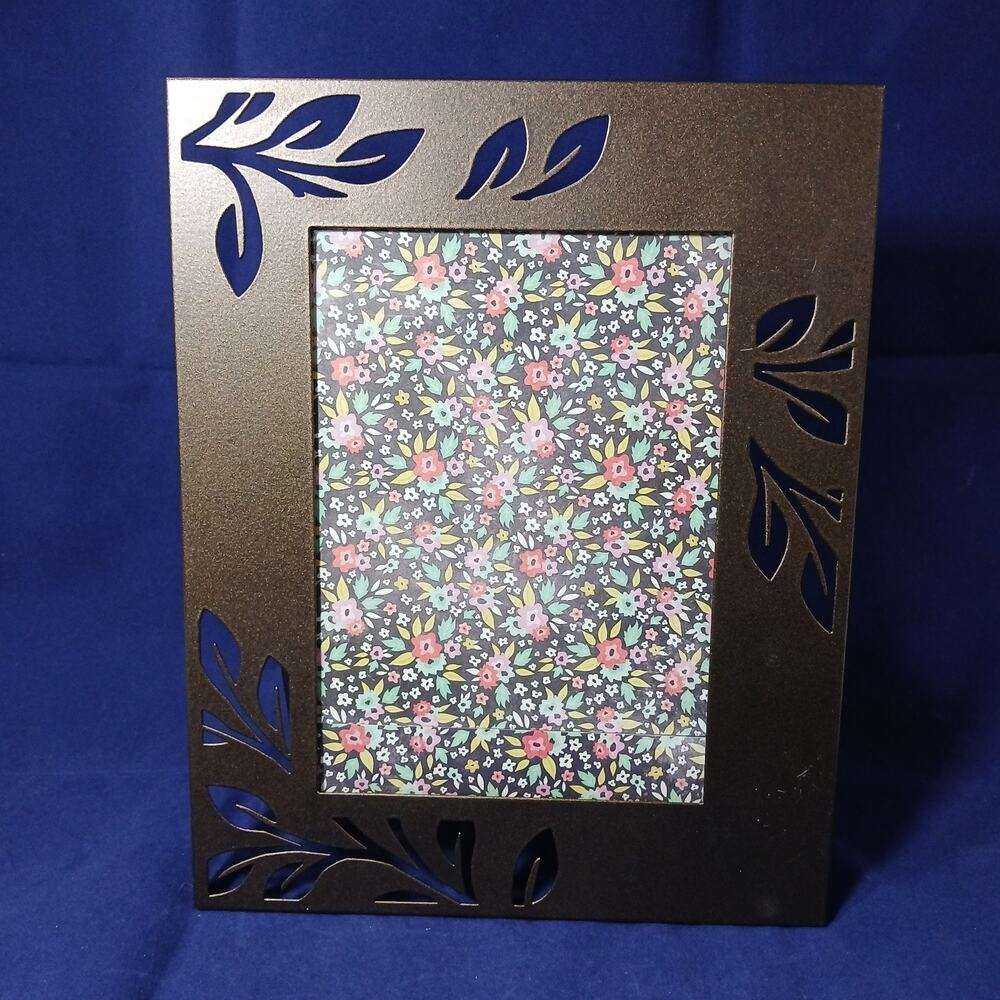 Bronze Tin Cut Out Leaf Pattern Picture Landscape Vertical Frame 5x7